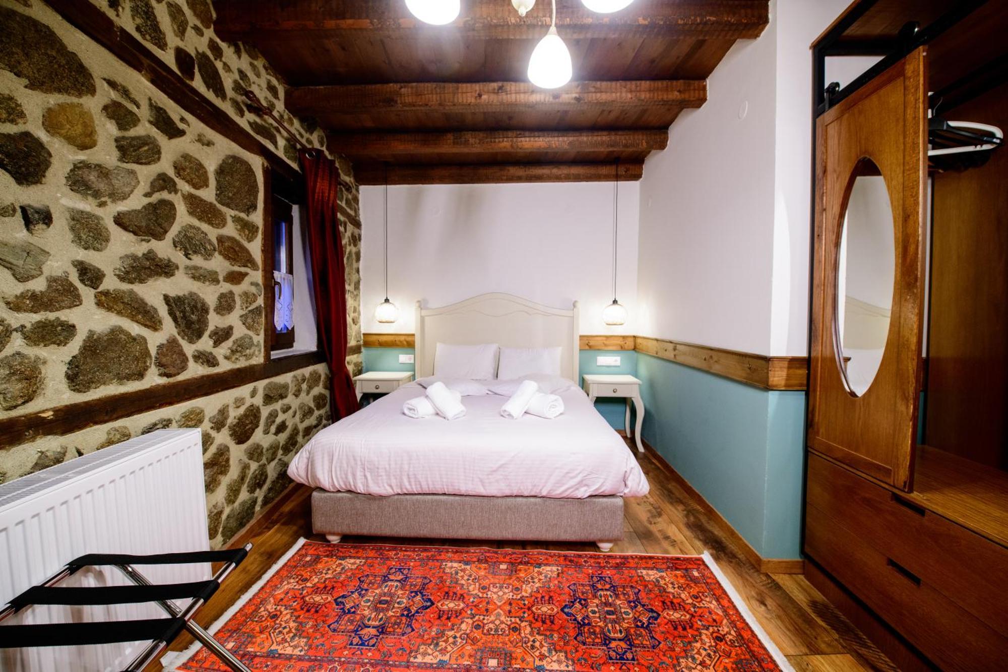 Agios Germanos Hotel Kültér fotó