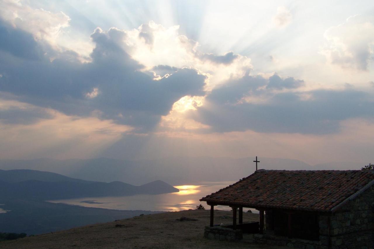 Agios Germanos Hotel Kültér fotó
